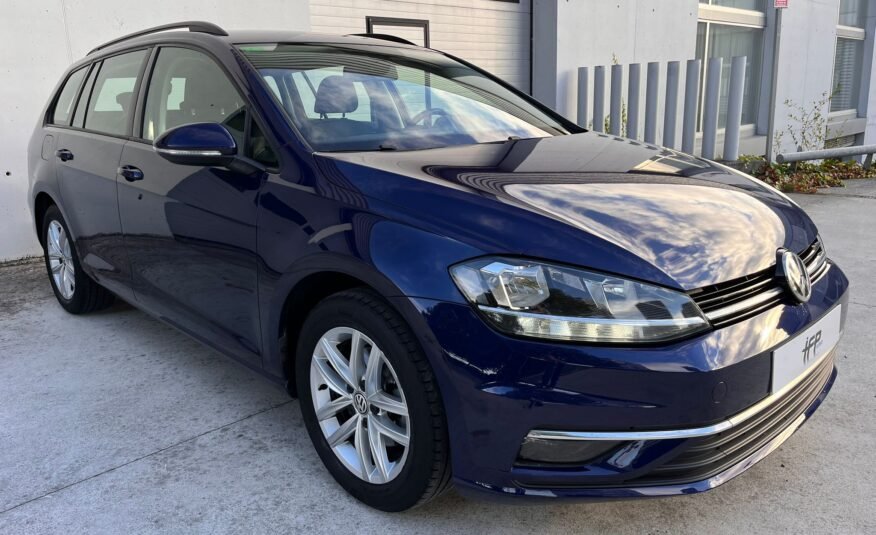 VOLKSWAGEN Golf Variant 1.6 TDI Advance BMT