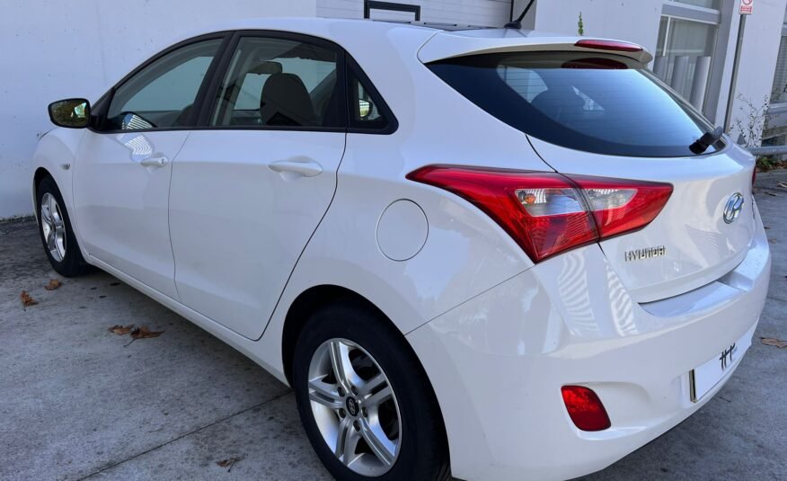 HYUNDAI i30 1.6 CRDi Tecno