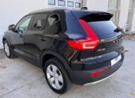 VOLVO XC 40 D3 Momentum Auto