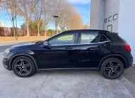 MERCEDES-BENZ GLA 200d AMG Line