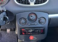 RENAULT Clio 1.2 16V Authentique