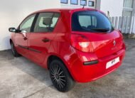 RENAULT Clio 1.2 16V Authentique