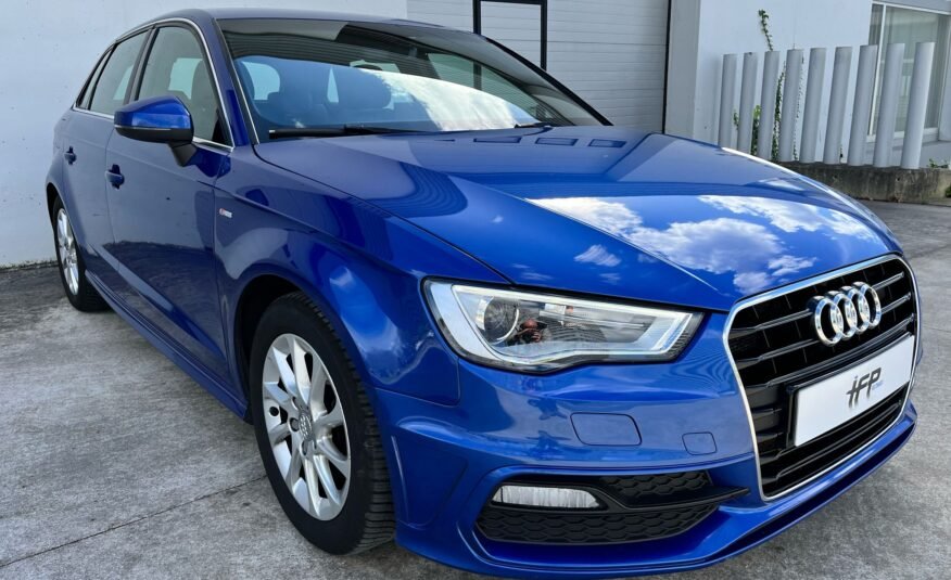 AUDI A3 Sportback 1.6 TDi S-Tronic S-Line