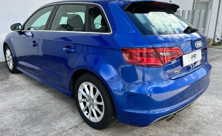 AUDI A3 Sportback 1.6 TDi S-Tronic S-Line