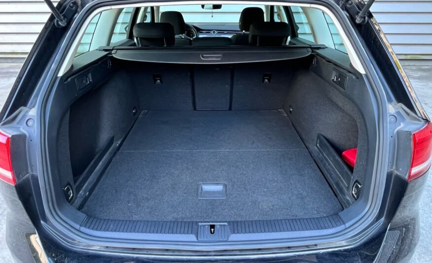 VOLKSWAGEN Passat Variant 2.0 TDI EDITION