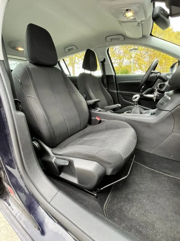 PEUGEOT 308 1.6 E-HDI ACTIVE