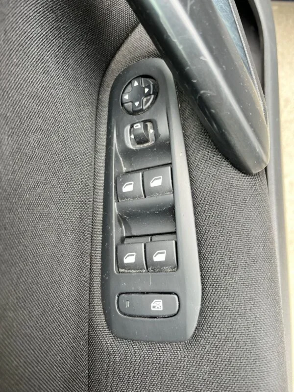 PEUGEOT 308 1.6 E-HDI ACTIVE