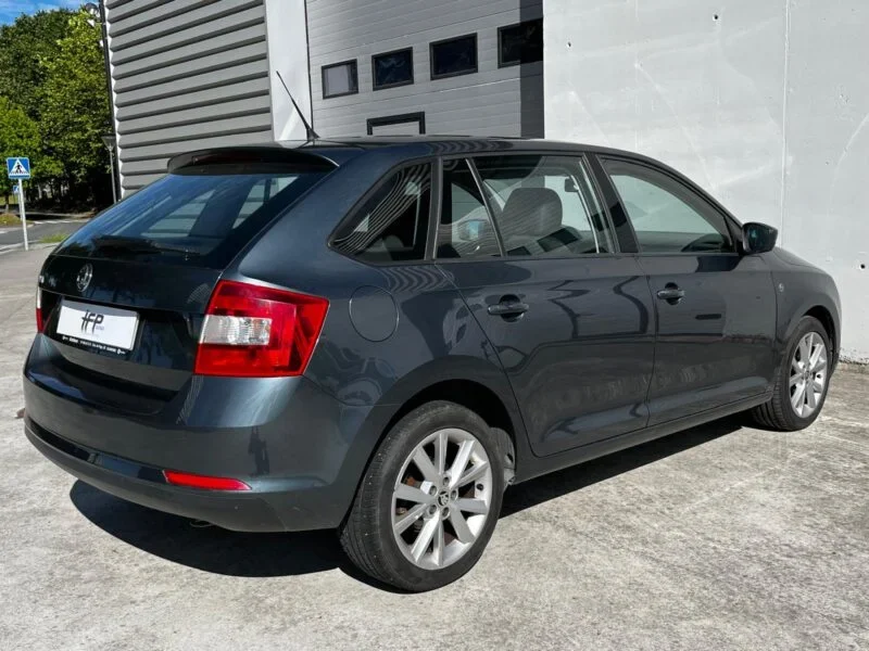 SKODA SPACEBACK 1.6 TDI AMBITION DSG-7