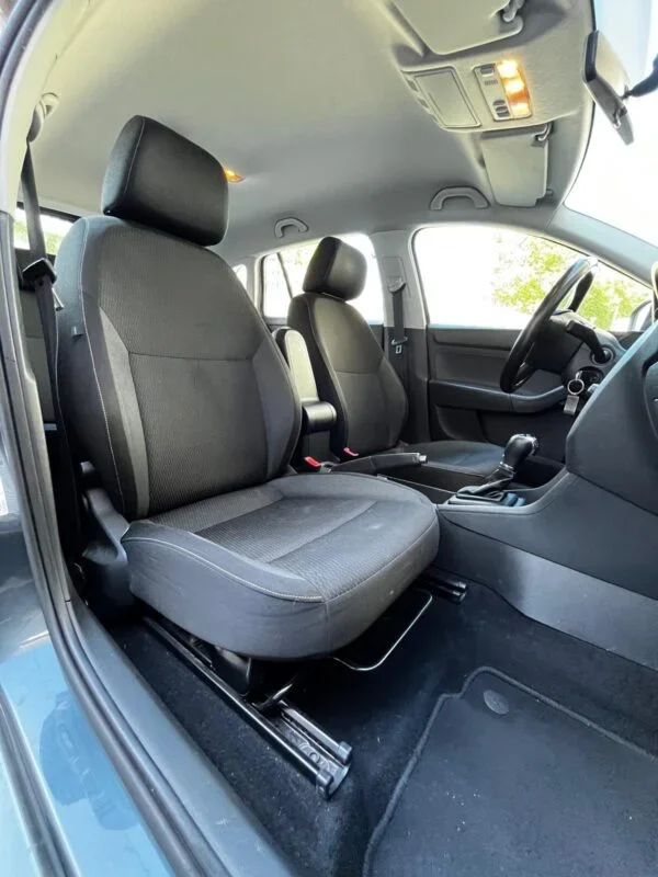 SKODA SPACEBACK 1.6 TDI AMBITION DSG-7