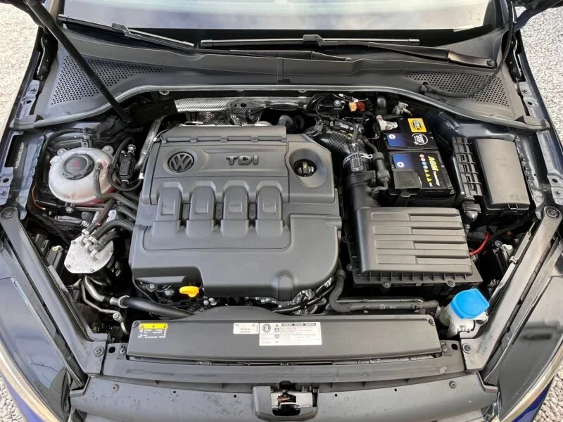 VOLKSWAGEN GOLF VARIANT 1.6 TDI ADVANCE BMT