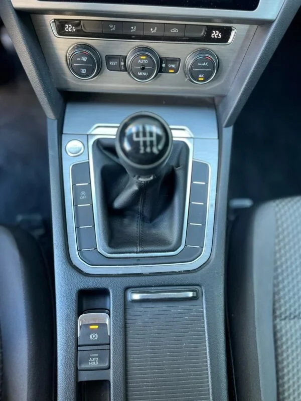 VOLKSWAGEN PASSAT VARIANT 2.0 TDI EDITION