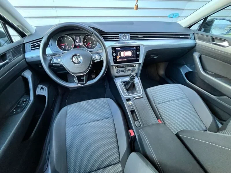 VOLKSWAGEN PASSAT VARIANT 2.0 TDI EDITION