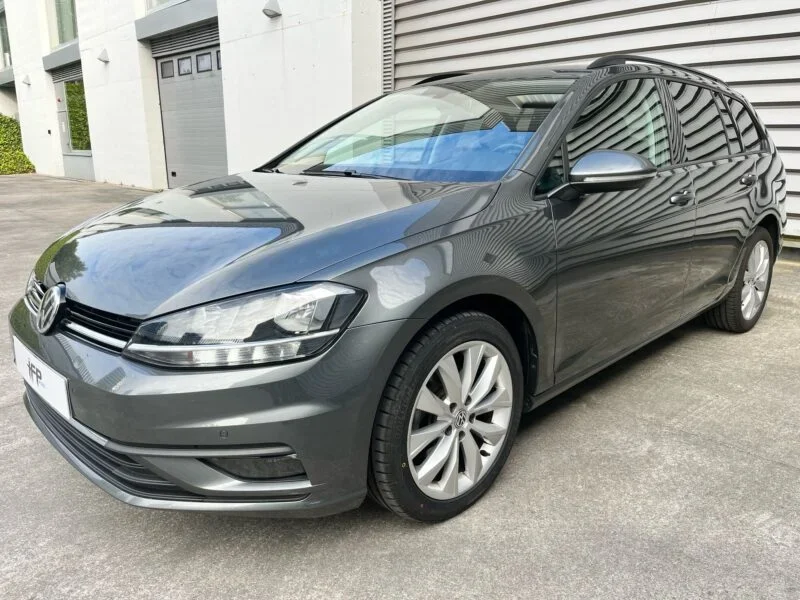 VOLKSWAGEN GOLF VARIANT 1.6 TDI LAST EDITION BMT