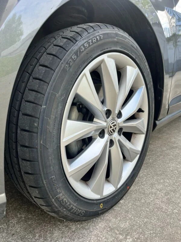 VOLKSWAGEN GOLF VARIANT 1.6 TDI LAST EDITION BMT