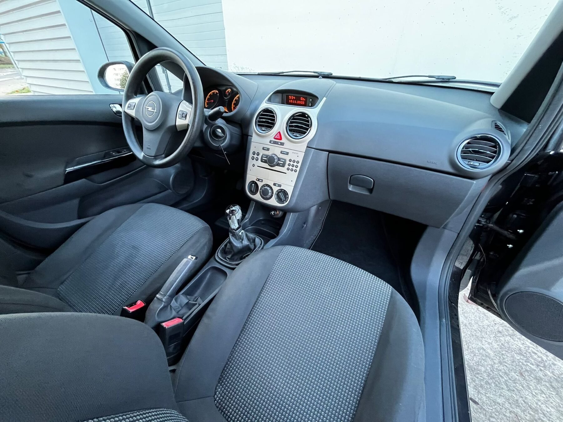 OPEL CORSA 1.2 Essentia
