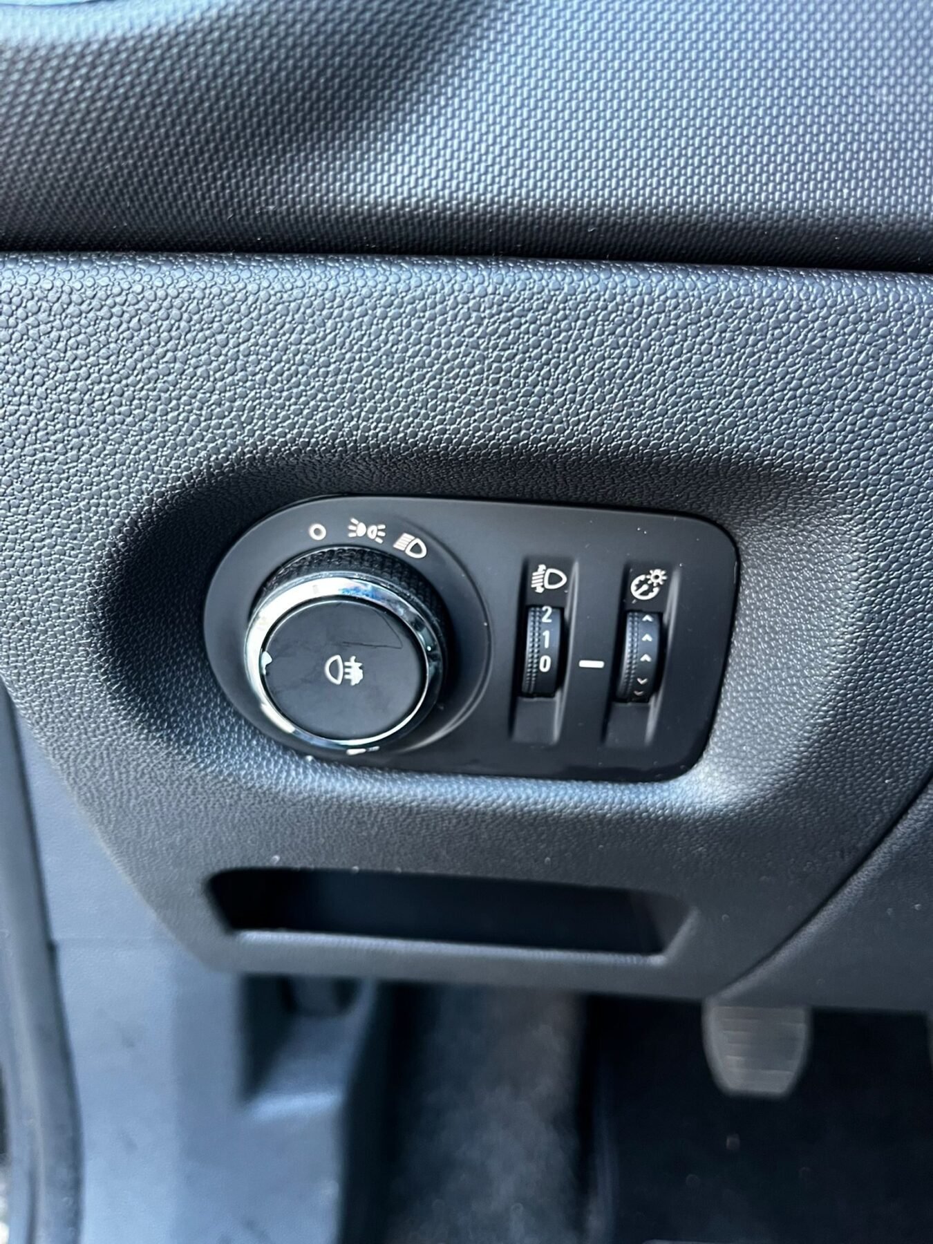 OPEL CORSA 1.2 Essentia