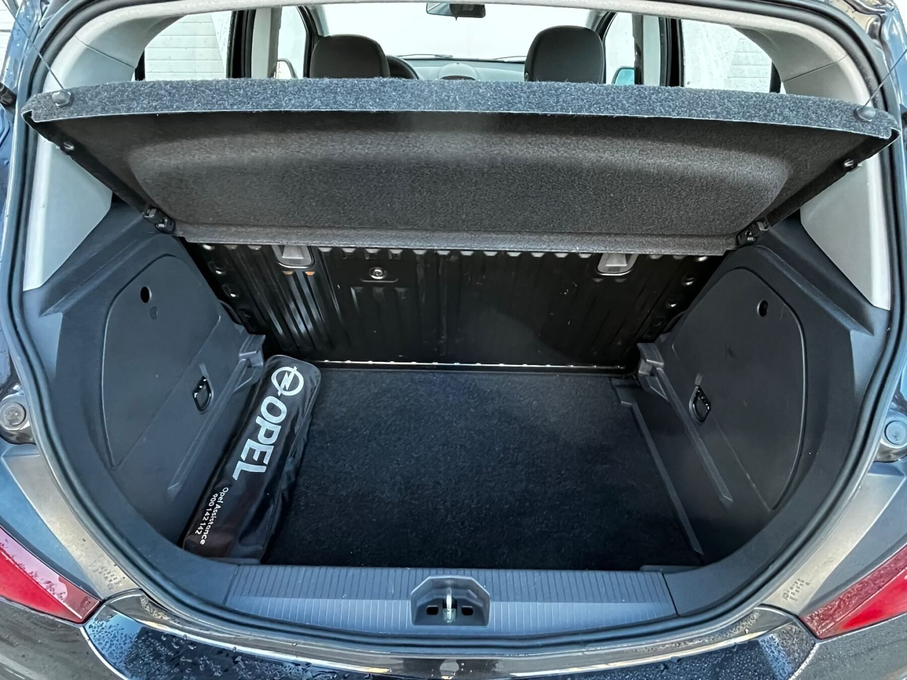 OPEL CORSA 1.2 Essentia