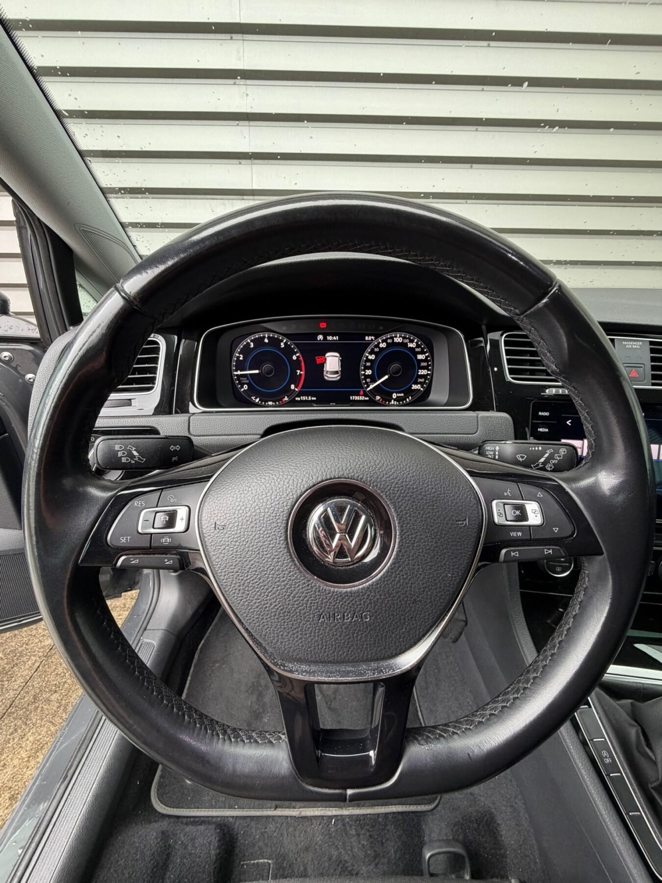 VOLKSWAGEN GOLF 1.0 TSi Sport