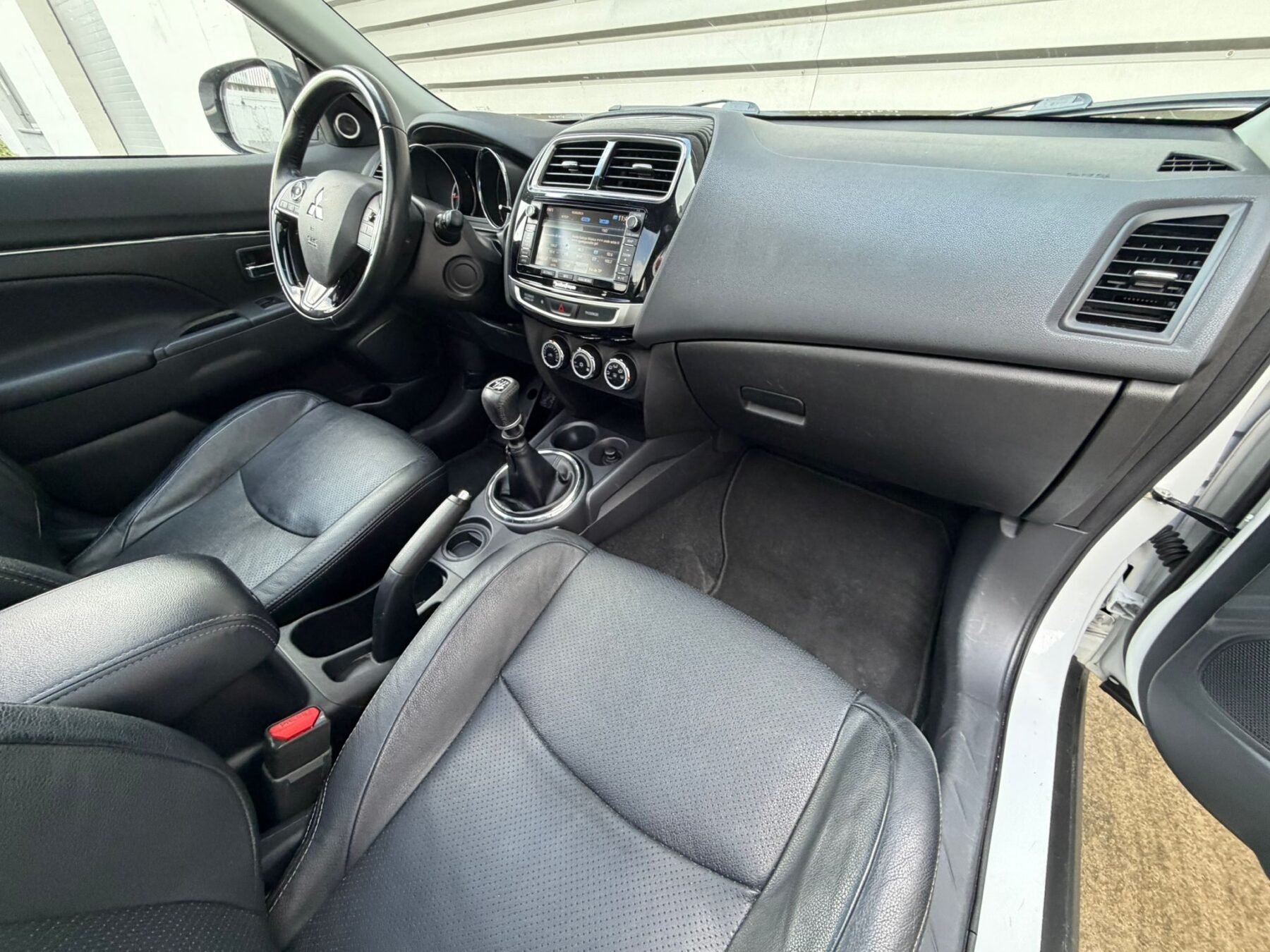 MITSUBISHI ASX 160 DiD Kaiteki