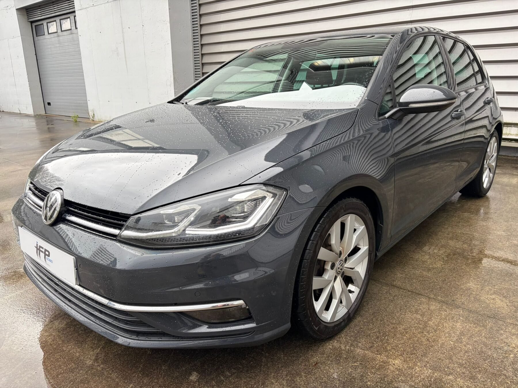 VOLKSWAGEN GOLF 1.0 TSi Sport
