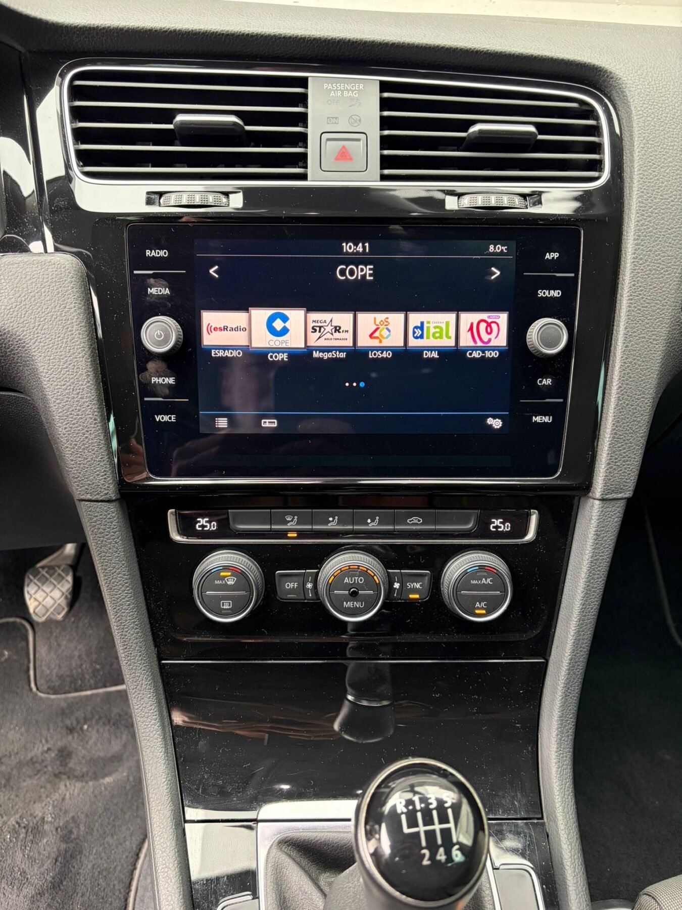 VOLKSWAGEN GOLF 1.0 TSi Sport