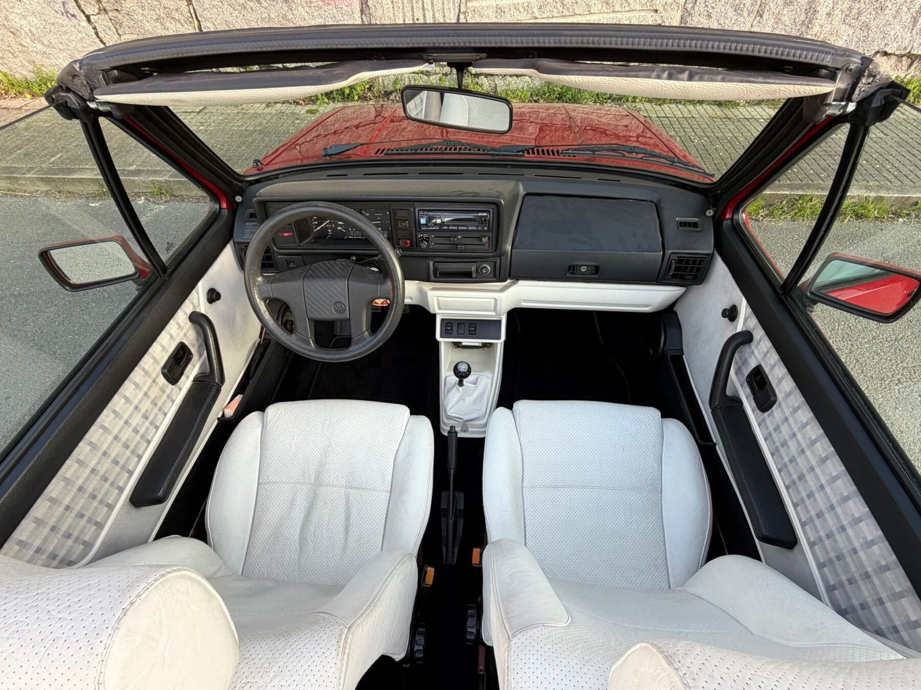 VOLKSWAGEN GOLF 1.8 Cabrio