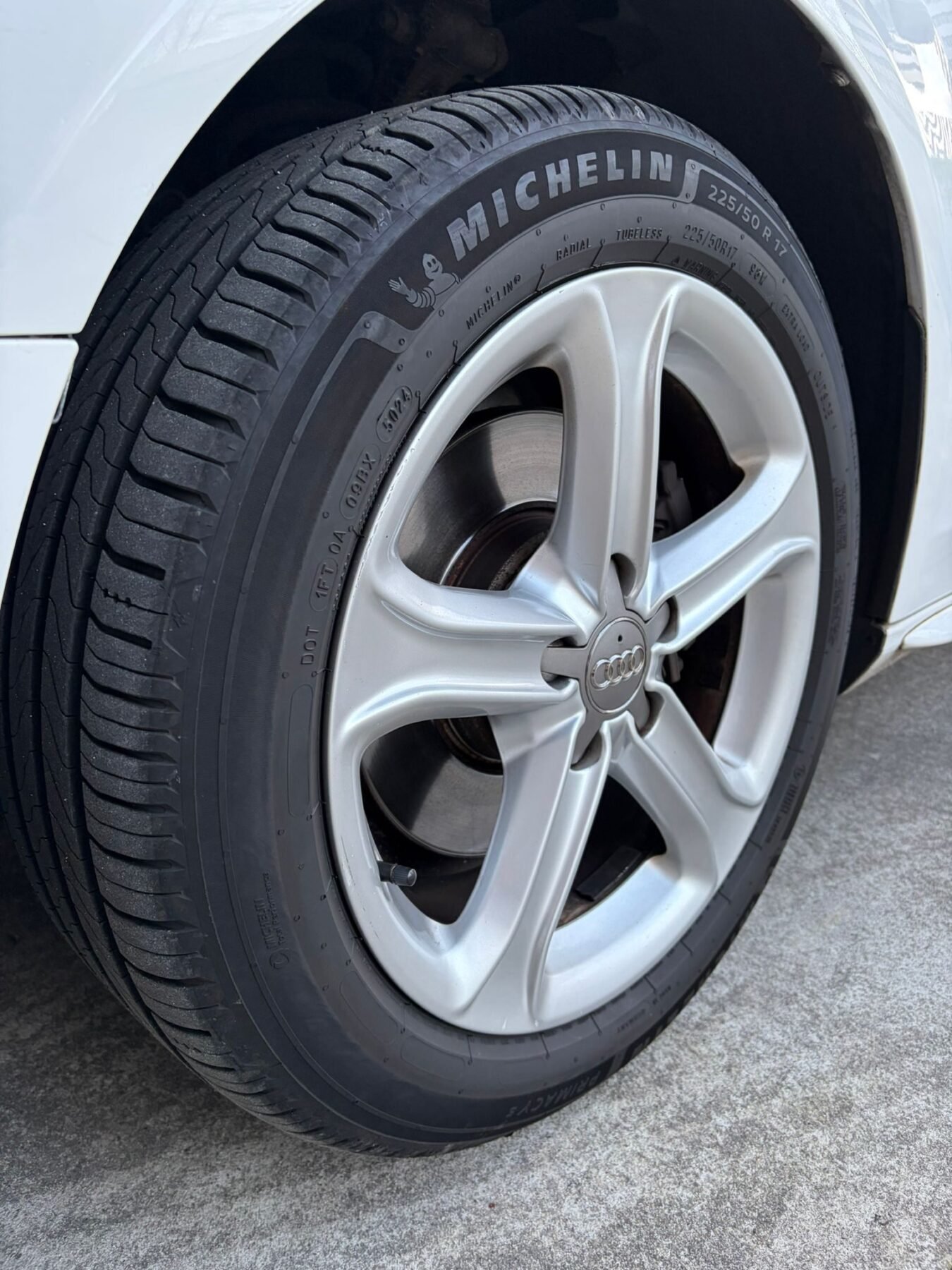 AUDI A4 2.0 TDi S-Line Edition