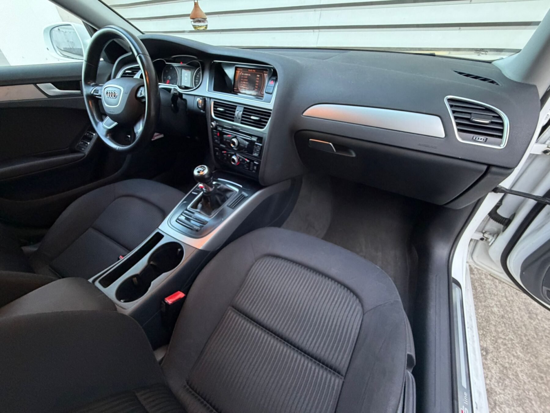 AUDI A4 2.0 TDi S-Line Edition