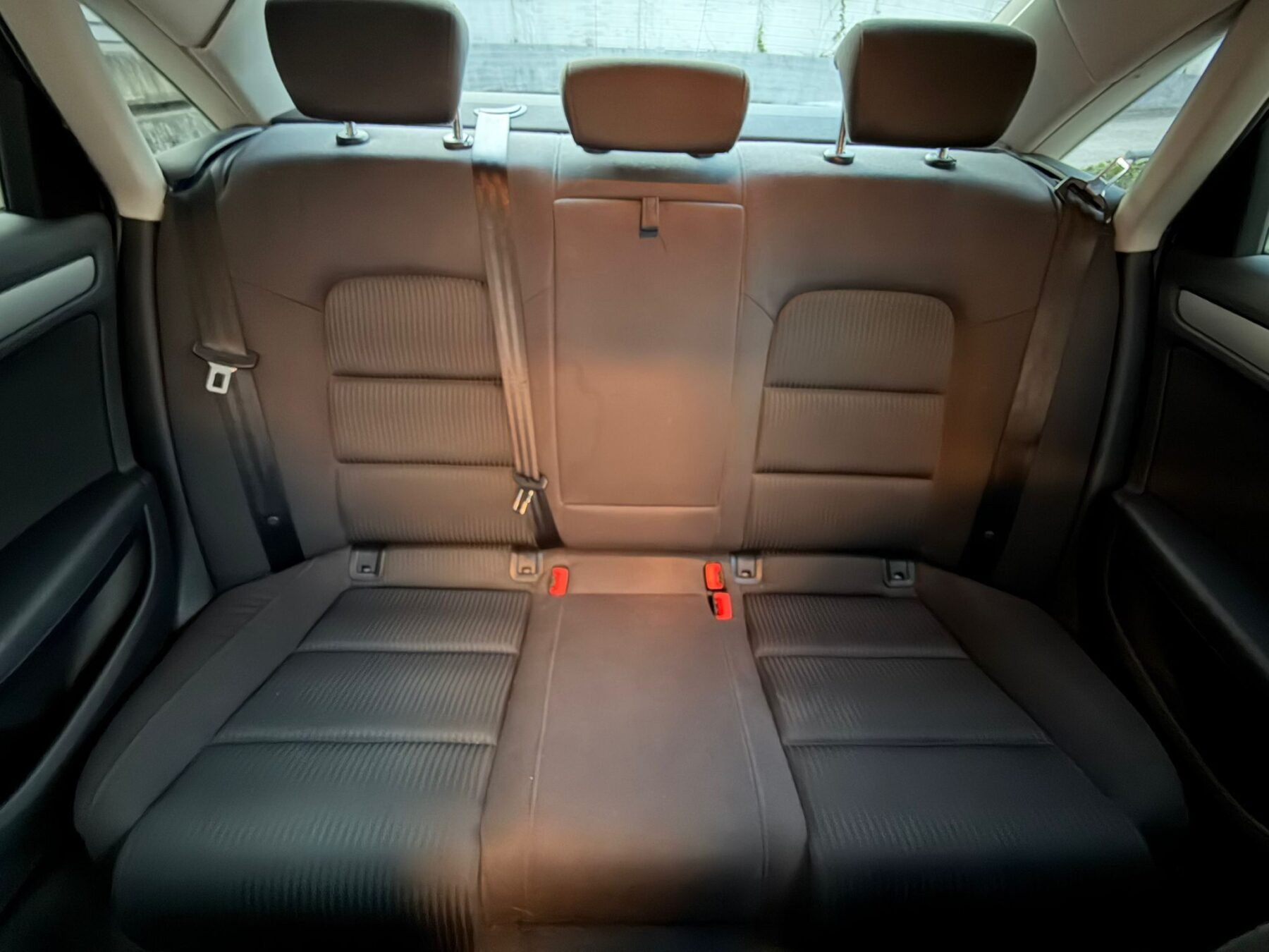 AUDI A4 2.0 TDi S-Line Edition