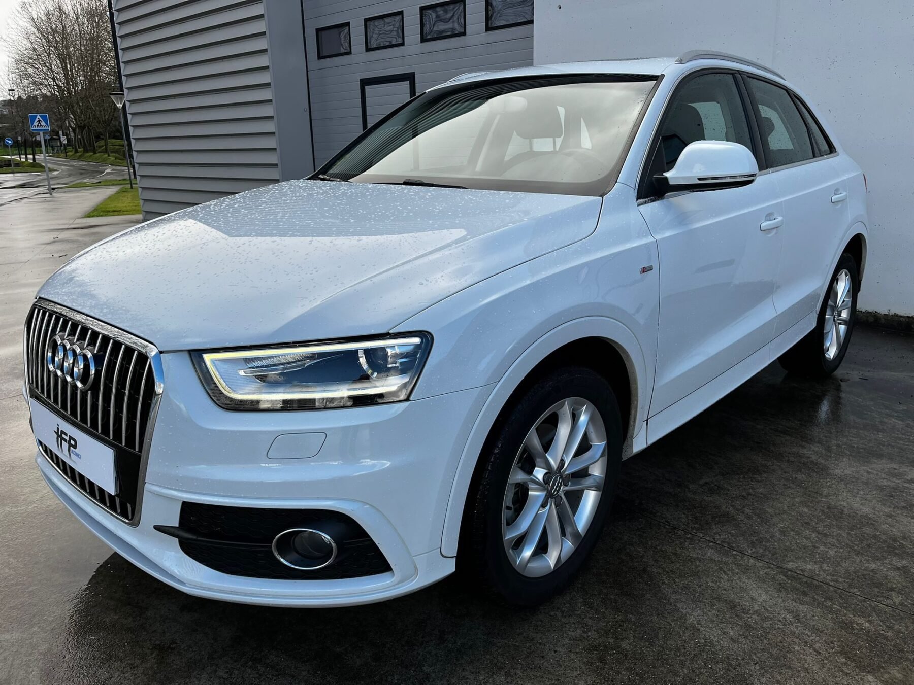 AUDI Q3 2.0 TDi Sport 