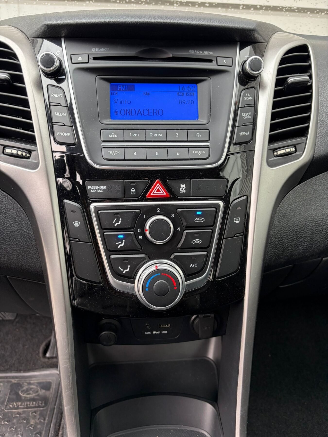 HYUNDAI i30 1.4 City S