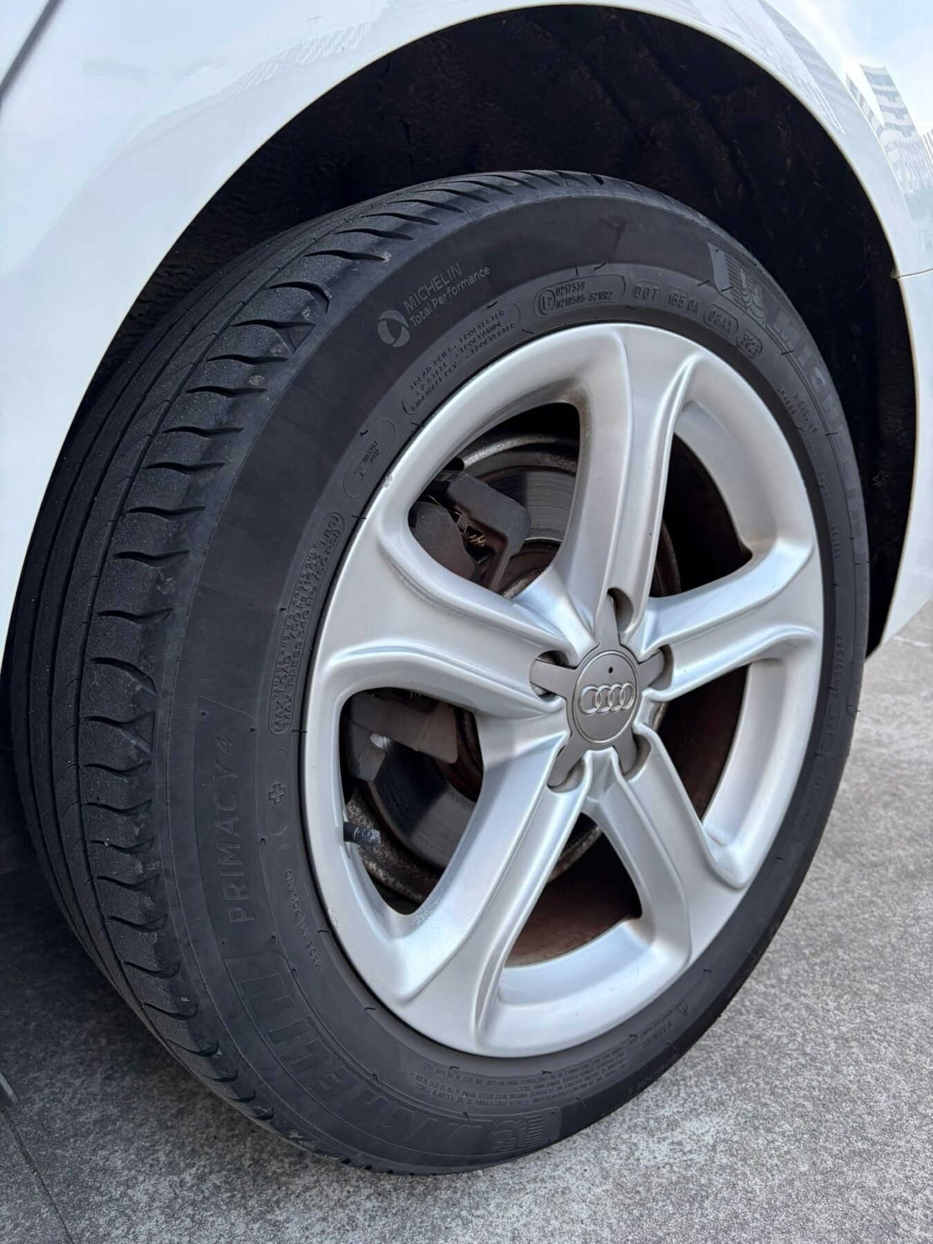 AUDI A4 2.0 TDi S-Line Edition