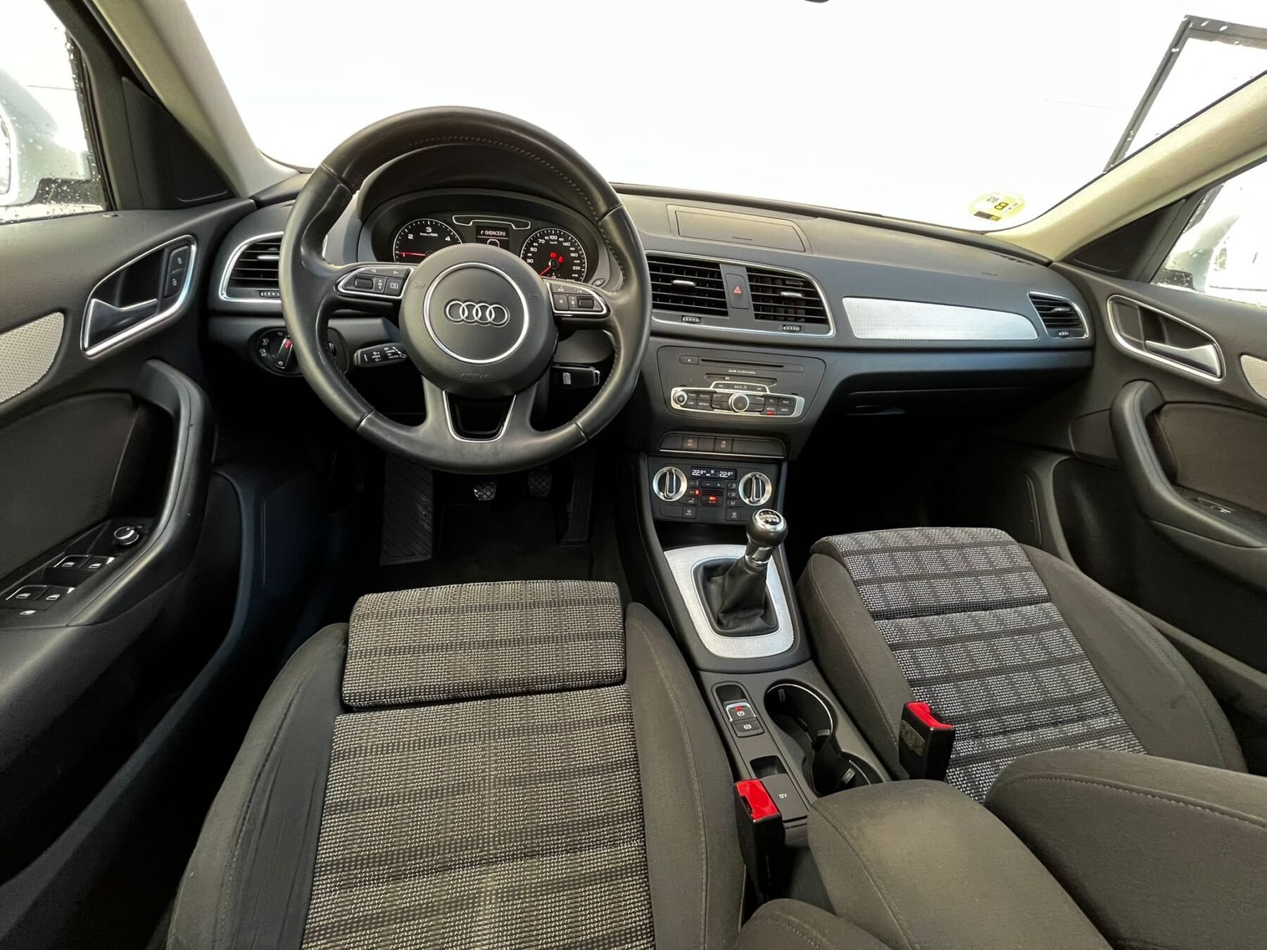 AUDI Q3 2.0 TDi Sport 
