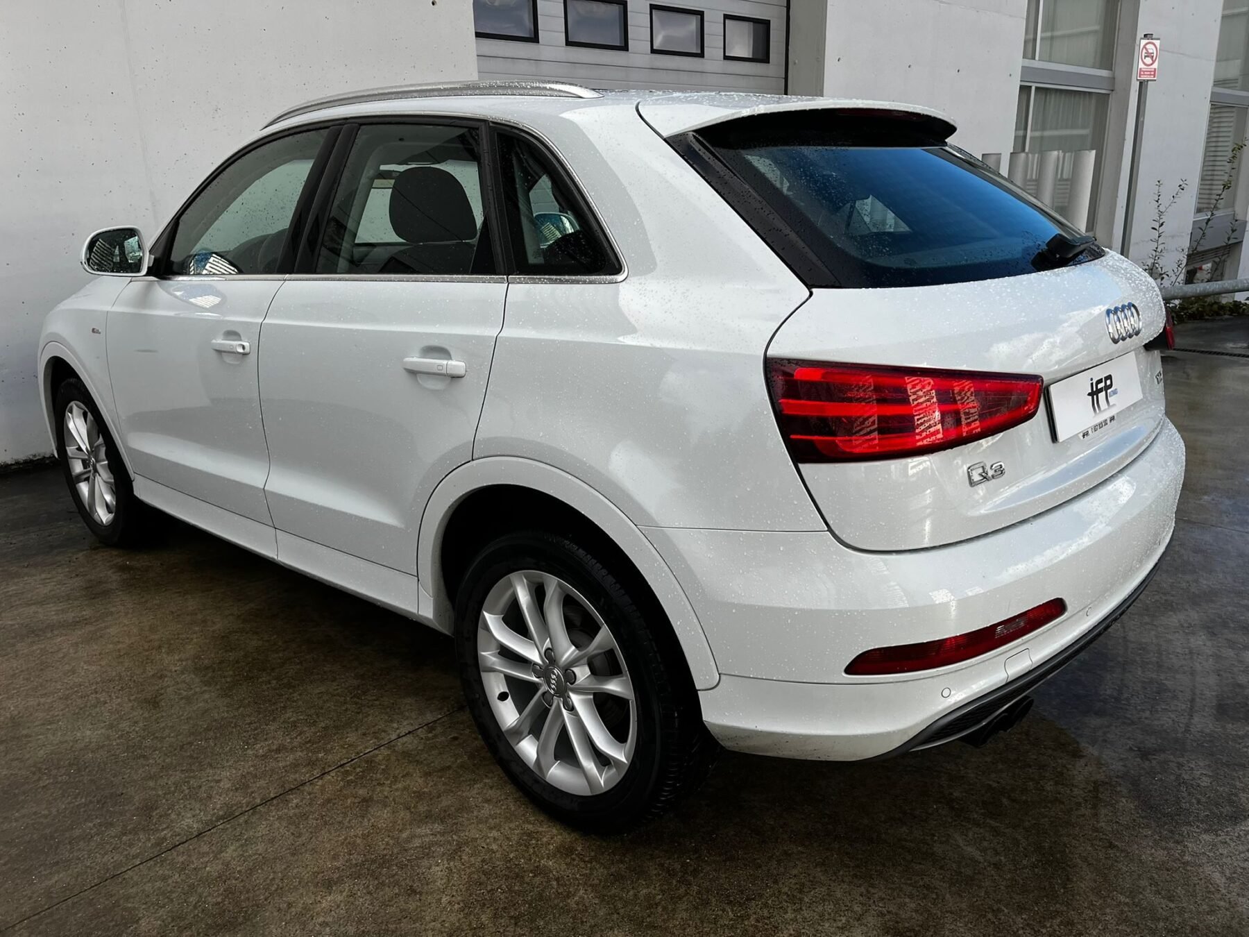 AUDI Q3 2.0 TDi Sport 