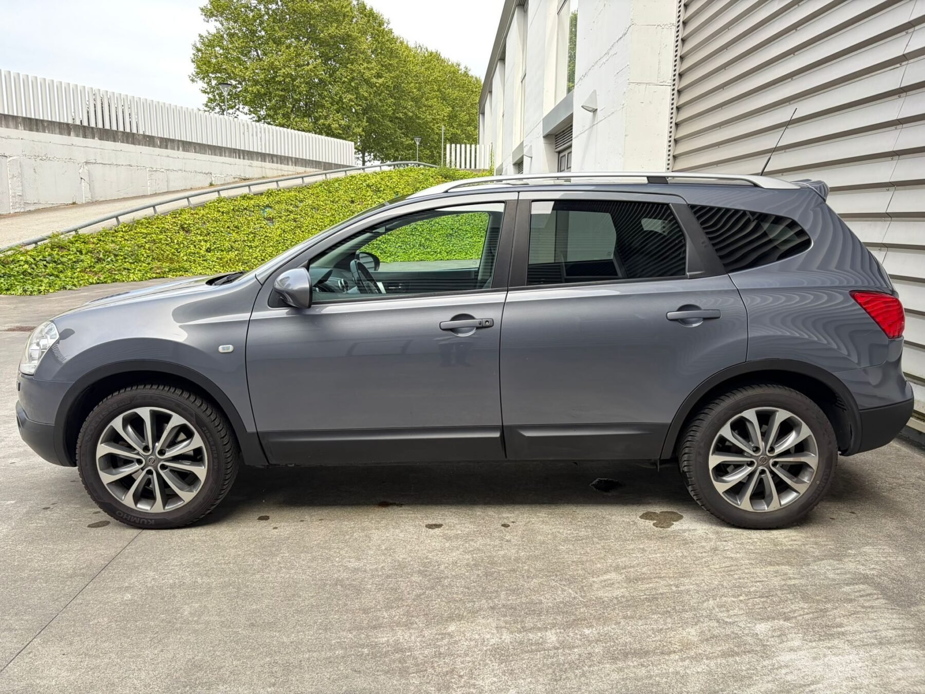 NISSAN Qashqai +2 2.0i Tekna Sport CVT 4X4