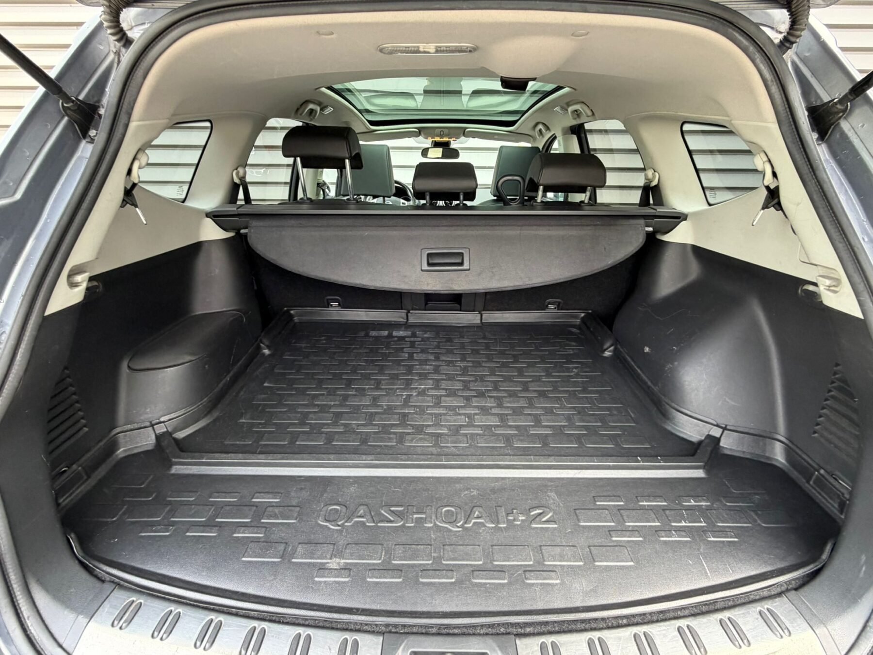 NISSAN Qashqai +2 2.0i Tekna Sport CVT 4X4