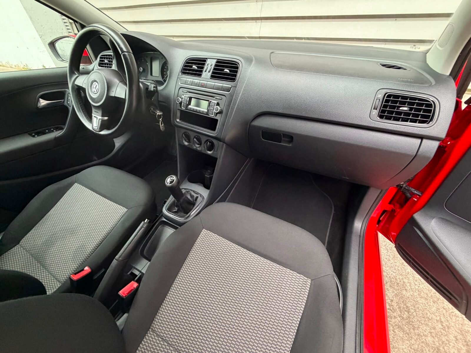 VOLKSWAGEN POLO 1.6 TDi Trend