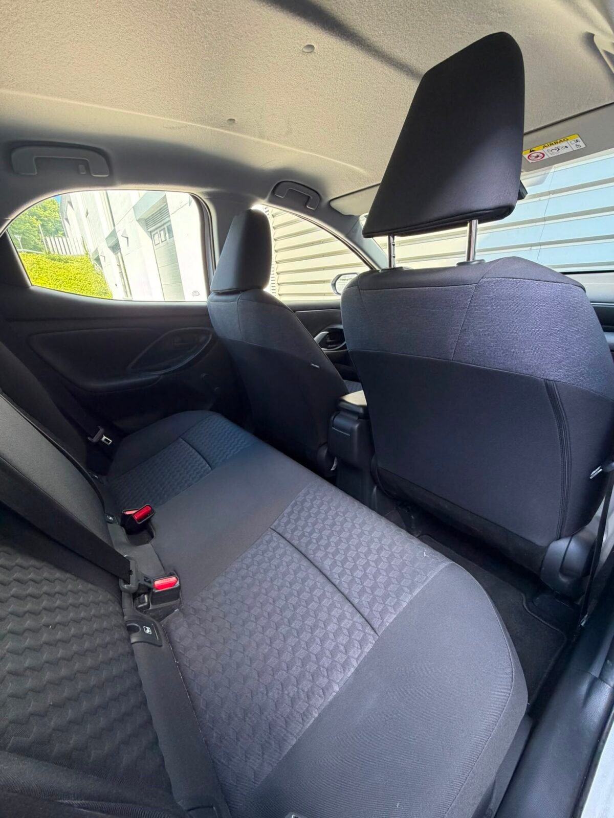 TOYOTA Yaris 1.5 120H Business Plus