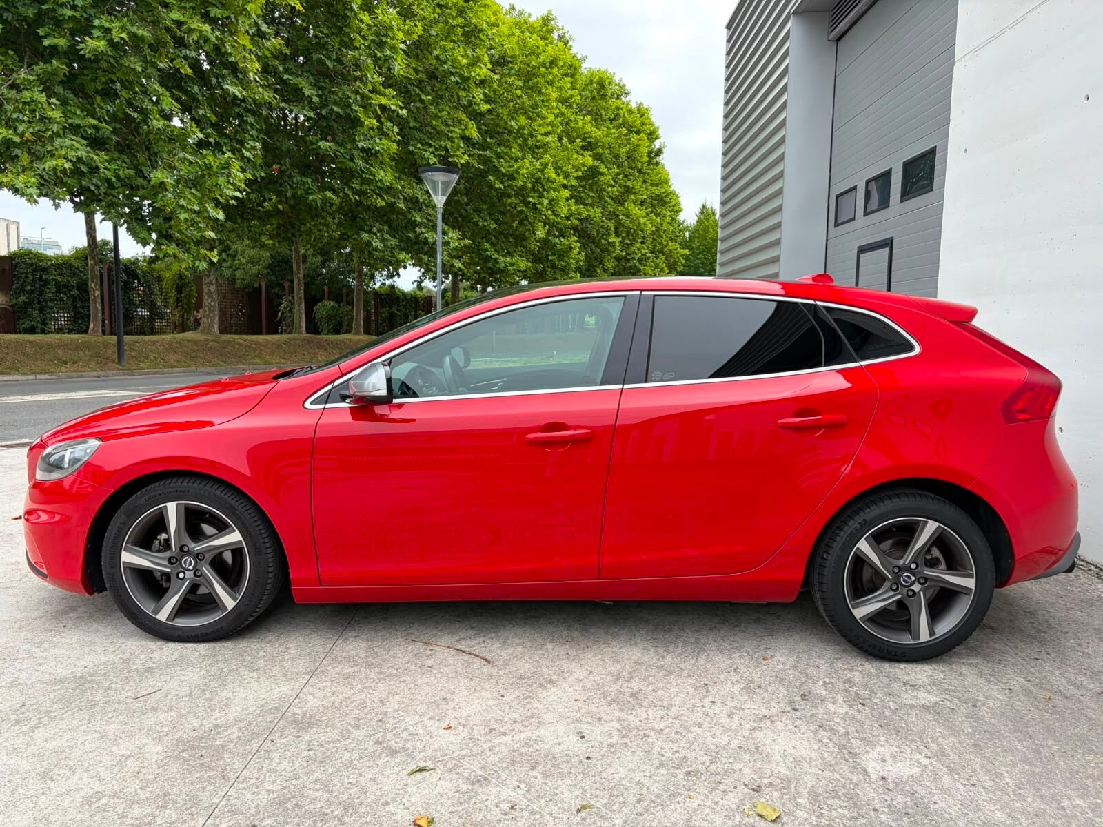 VOLVO V40 D2 R-Line Kinetic