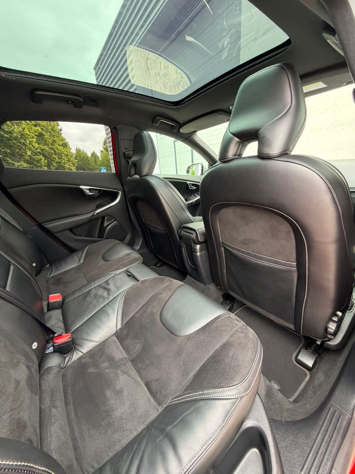 VOLVO V40 D2 R-Line Kinetic