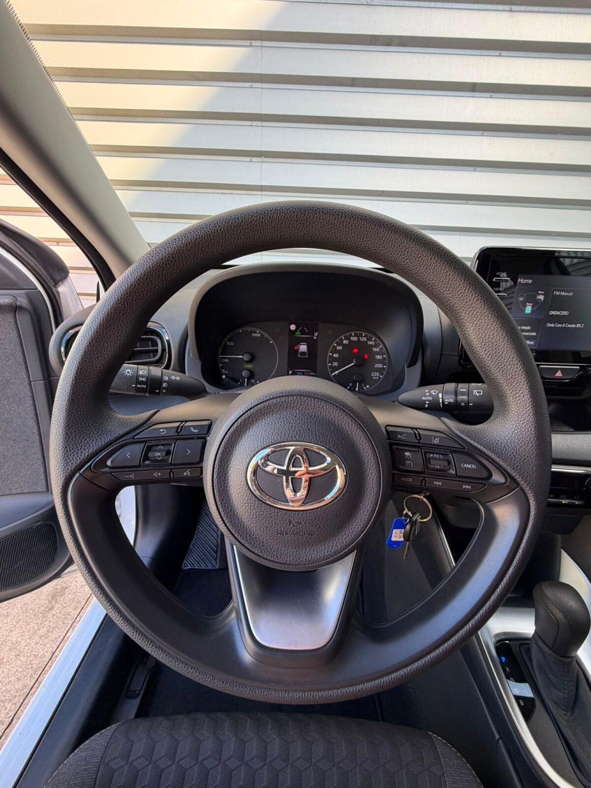 TOYOTA Yaris 1.5 120H Business Plus