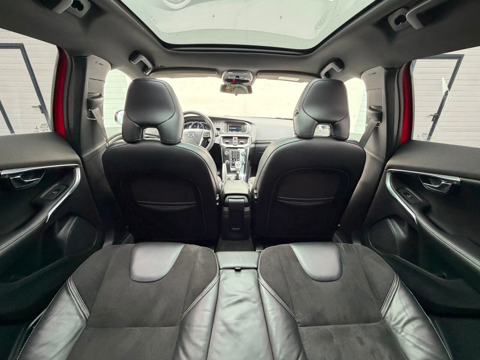VOLVO V40 D2 R-Line Kinetic