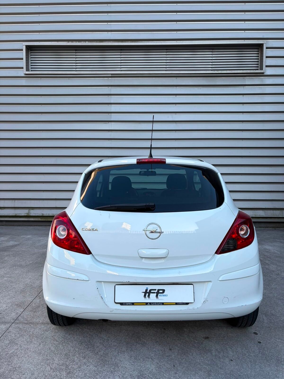 OPEL CORSA 1.2 111 Years Edition
