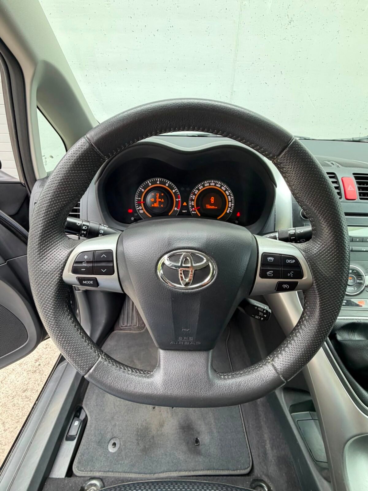 TOYOTA Auris 1.6 VVT-i Active+ Pack Connect Drive