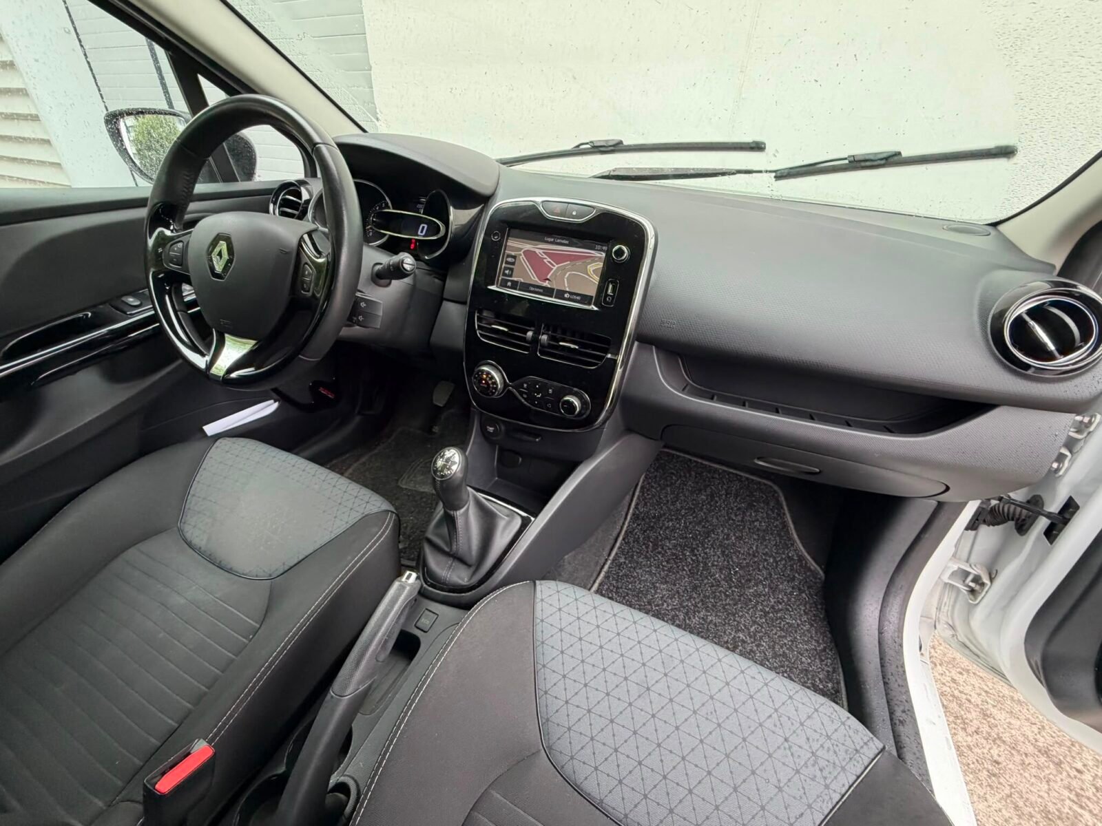 RENAULT CLIO IV SPORT TOURER 0.9 TCe Dynamique