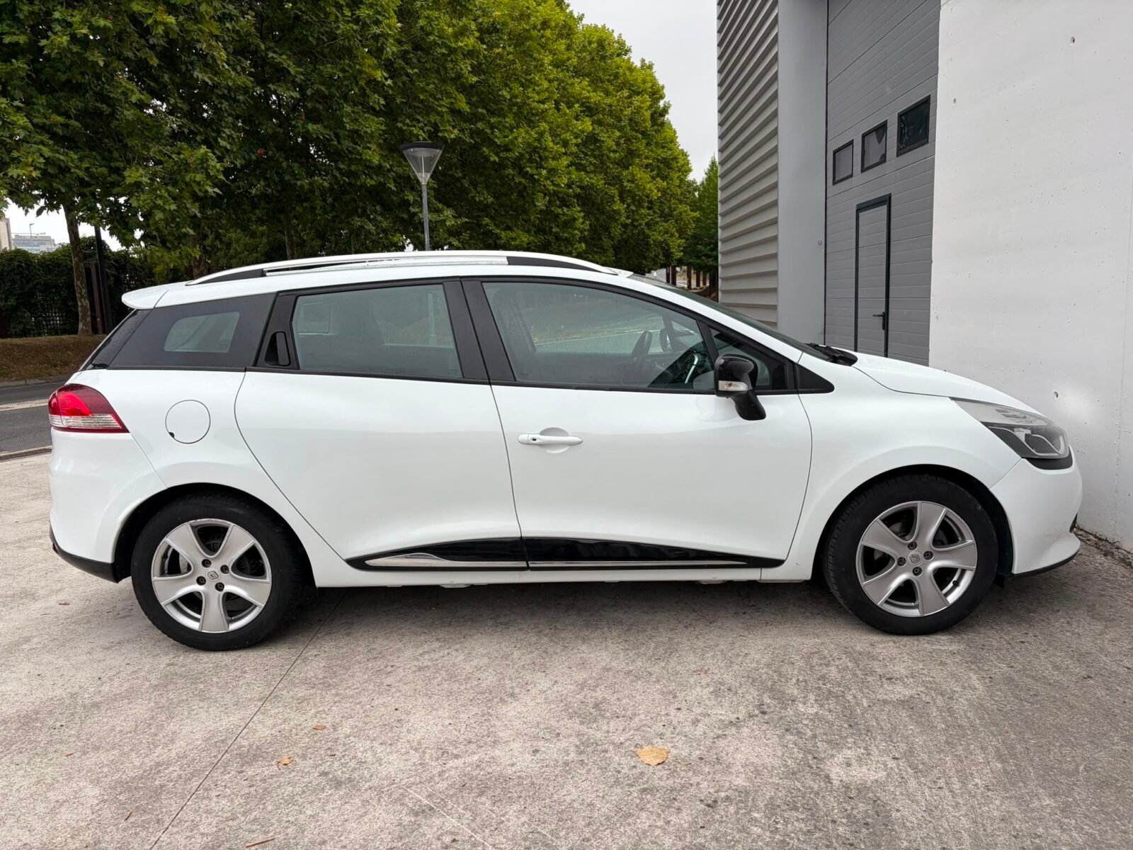RENAULT CLIO IV SPORT TOURER 0.9 TCe Dynamique