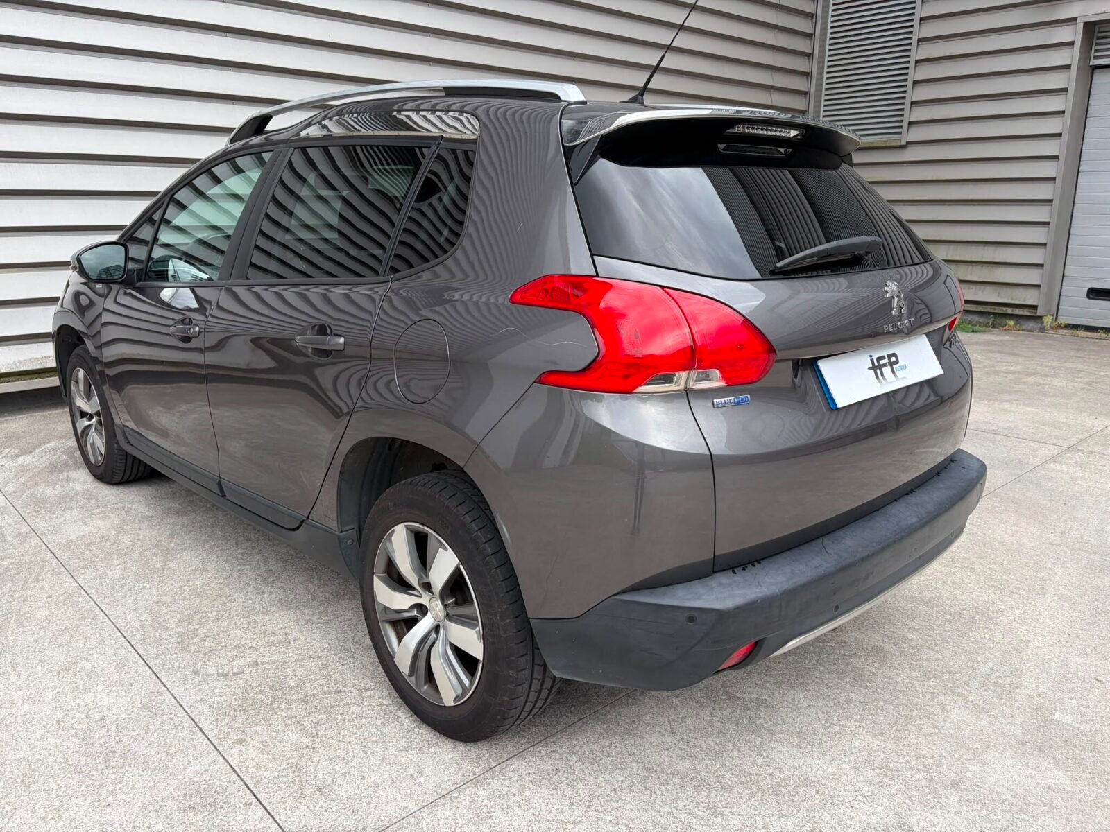 PEUGEOT 2008 1.6 HDi Style