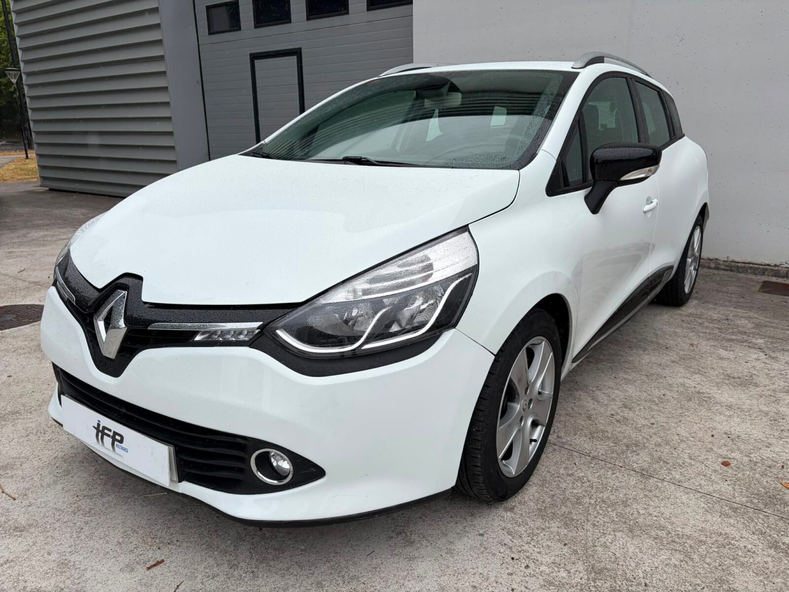 RENAULT CLIO IV SPORT TOURER 0.9 TCe Dynamique