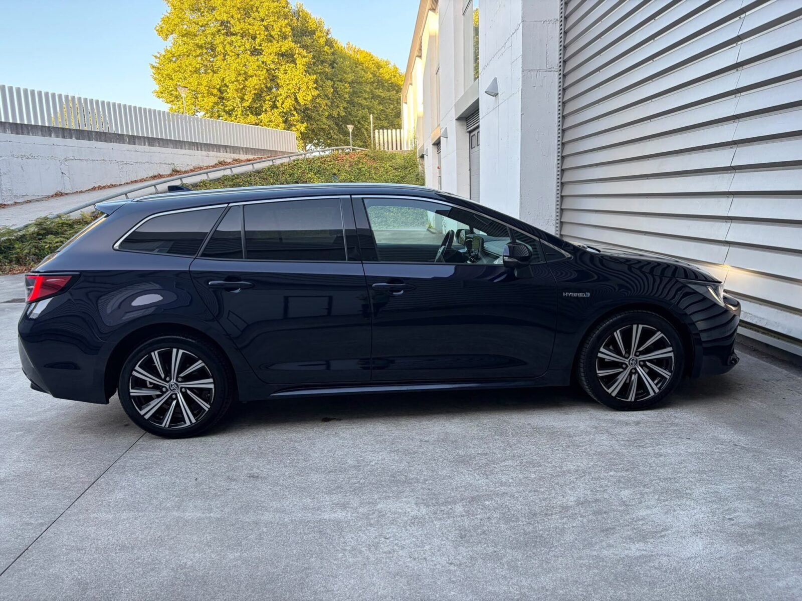 TOYOTA Corolla Touring Sports Style 180 H