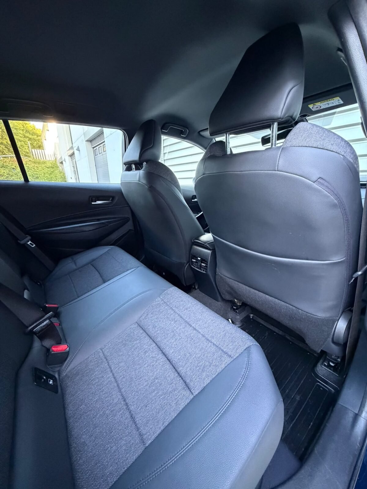 TOYOTA Corolla Touring Sports Style 180 H